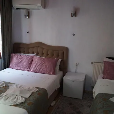 La Petite Maison