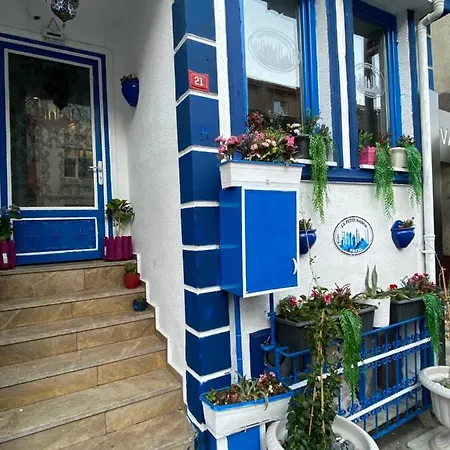 Hotel La Petite Maison