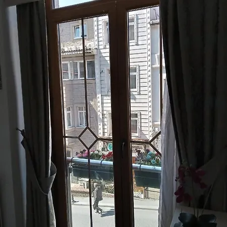La Petite Maison