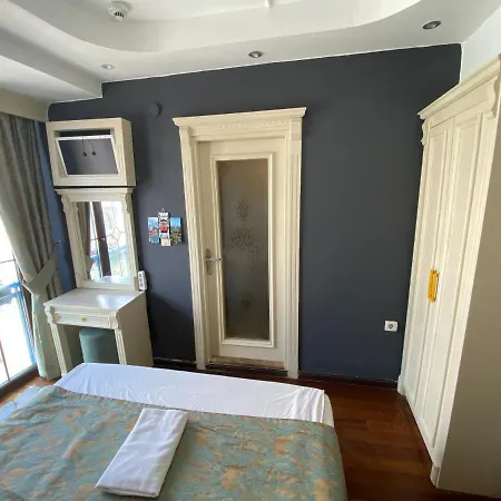 Hotel La Petite Maison Istanbul