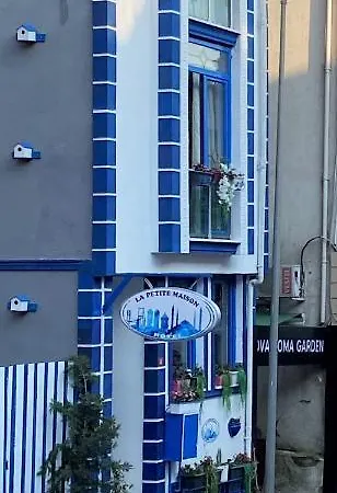 Hotel La Petite Maison 3*