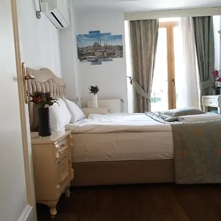 La Petite Maison 3* Istanboel