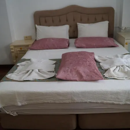 La Petite Maison Hotell 3*
